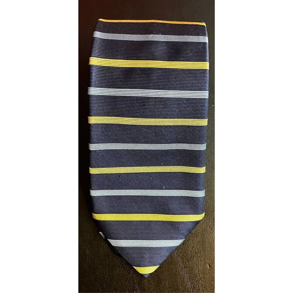 Brooks Brothers tie